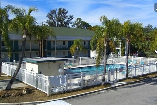 Oyo Hotel New Port Richey Gulf Beach Us 19 Exterior foto